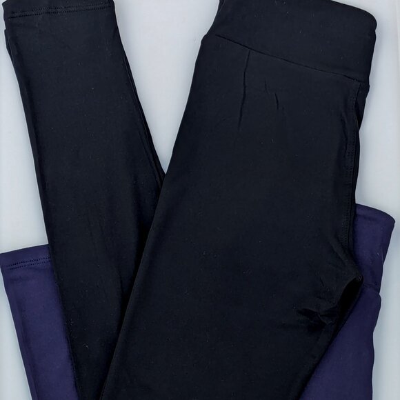2pk Bundle OS LuLaRoe One Size Leggings 1x Solid Black + 1x Solid Navy Blue - Picture 4 of 5